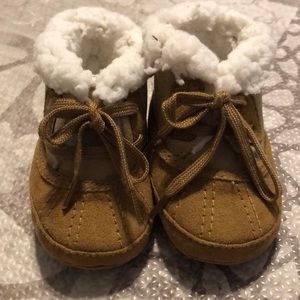 Size 2 baby fur lined boots